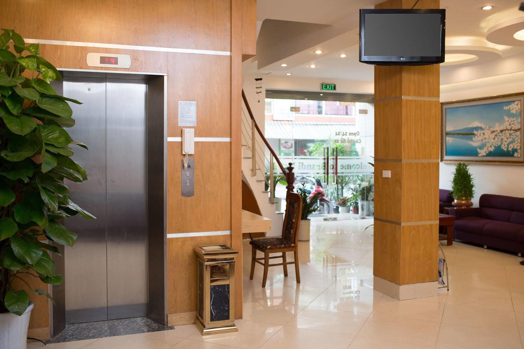 Brandi Hanoi Hotel Екстериор снимка